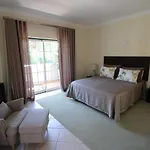 Charming Exceptional Golf Villa In Algarve