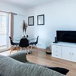 Faro Center With Ac & Wifi