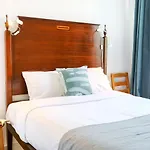 Jump Into The Lull Apartment