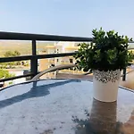 Blife Felicya Private Rooms