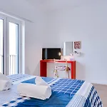 Blife Frankya Private Rooms