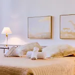 Blife Frankya Private Rooms