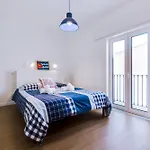 Blife Frankya Private Rooms
