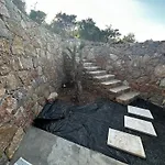 Stone Villa - Monte Chico Ze