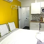 Sleep & Go Faro Airport Guest House