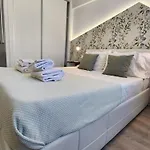 Ria Center Apartment - Right