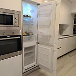 Grey And Green, Modern 2-Bedroom Apartment, Ac, Top Location At Faro\'S Historic Centre