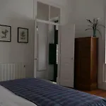 Casas Adentro