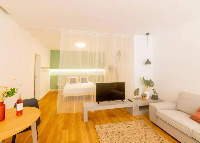 Faro Central - Holiday Apartments