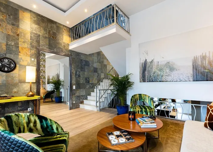 Fab\'S House