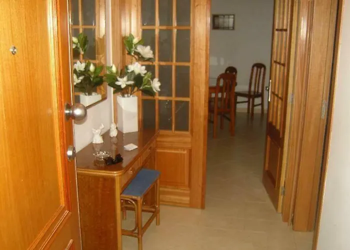Nice Apartment Near Faro\'S Airport
