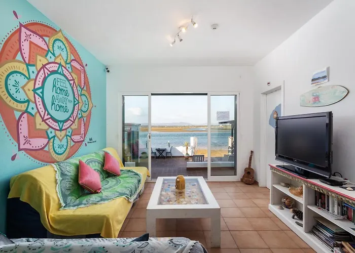 Faro Beach Life Hostel