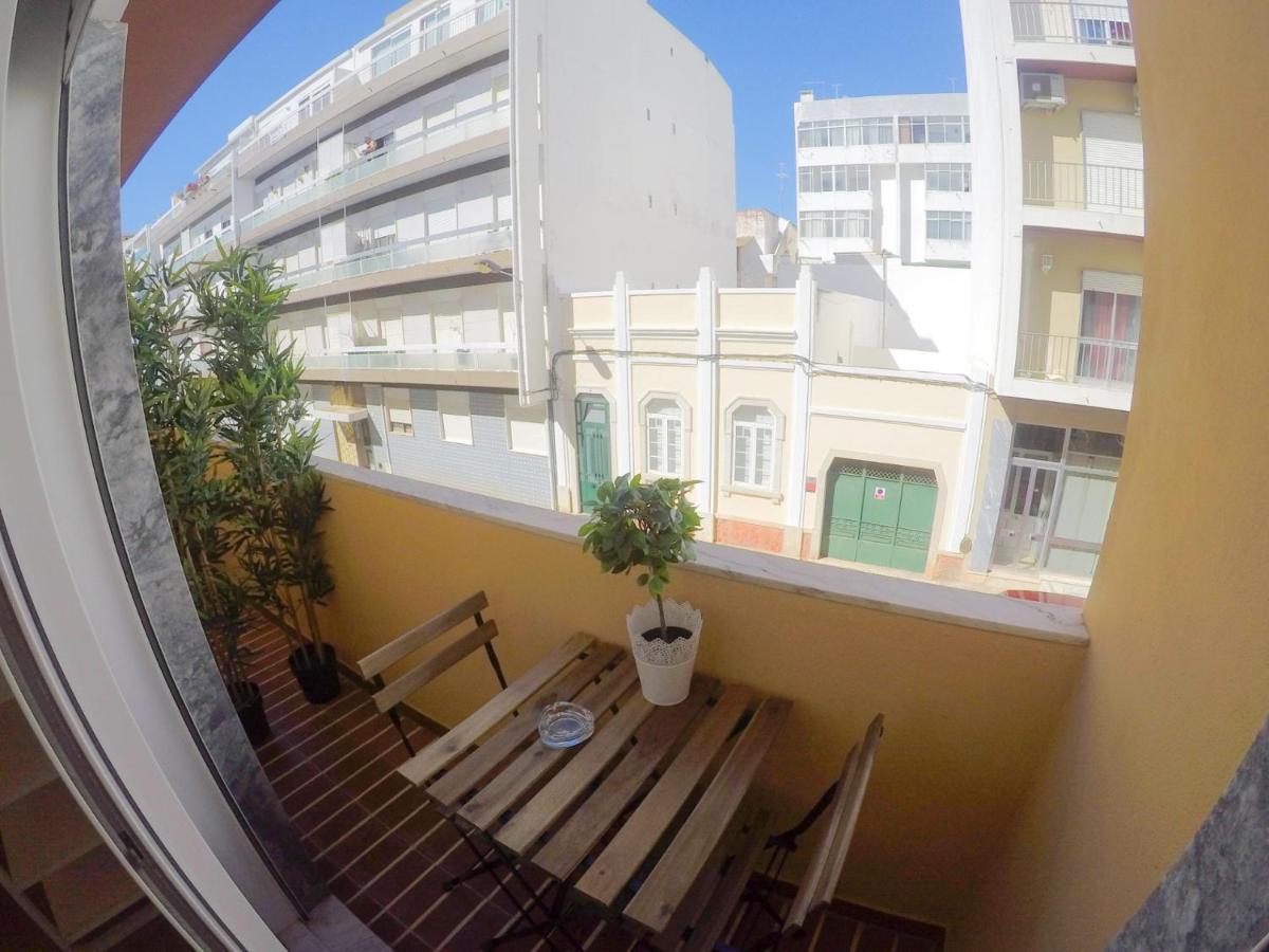 Luxury Flat In Apartment