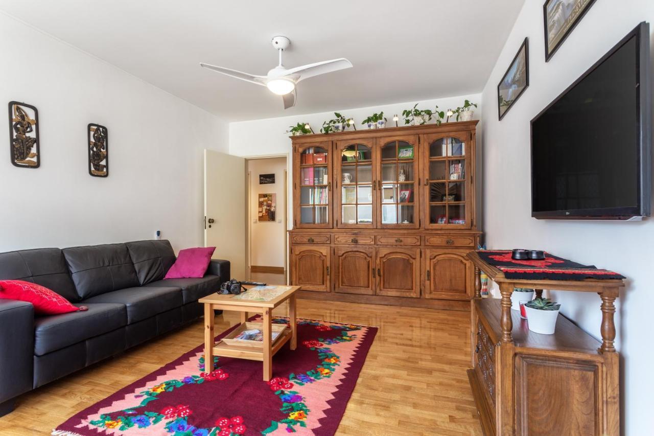 Magic Theatre Center Apartment *