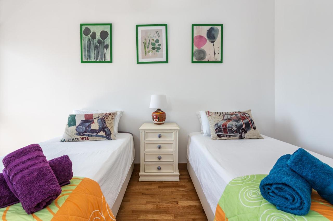 Magic Theatre Center Apartment *