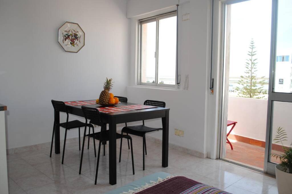 Marine Freestyler Glorious Terrace Apartment *