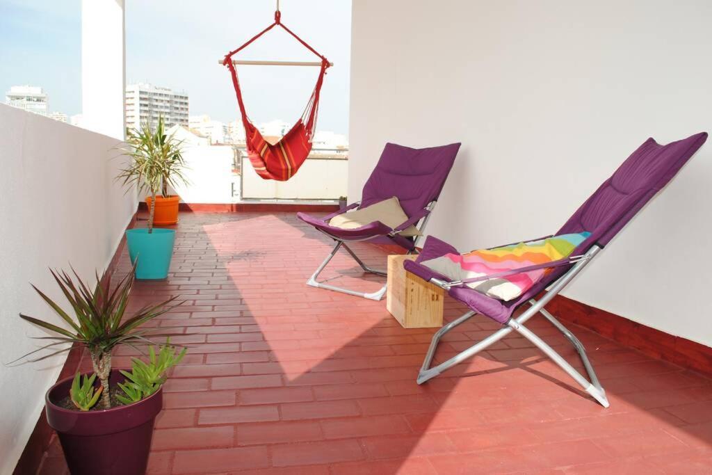 Marine Freestyler Glorious Terrace Apartment