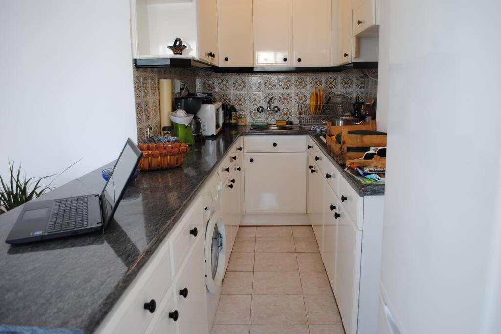 Marine Freestyler Glorious Terrace Apartment