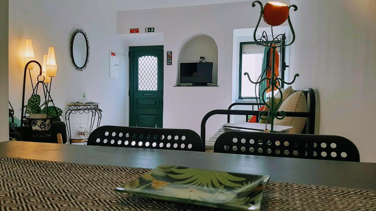 Happy Terrace Downtown Tiny House 100% Portuguese Holiday home Faro