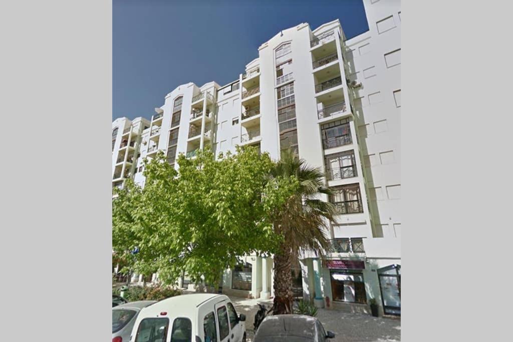 Ria Center - Right * Faro