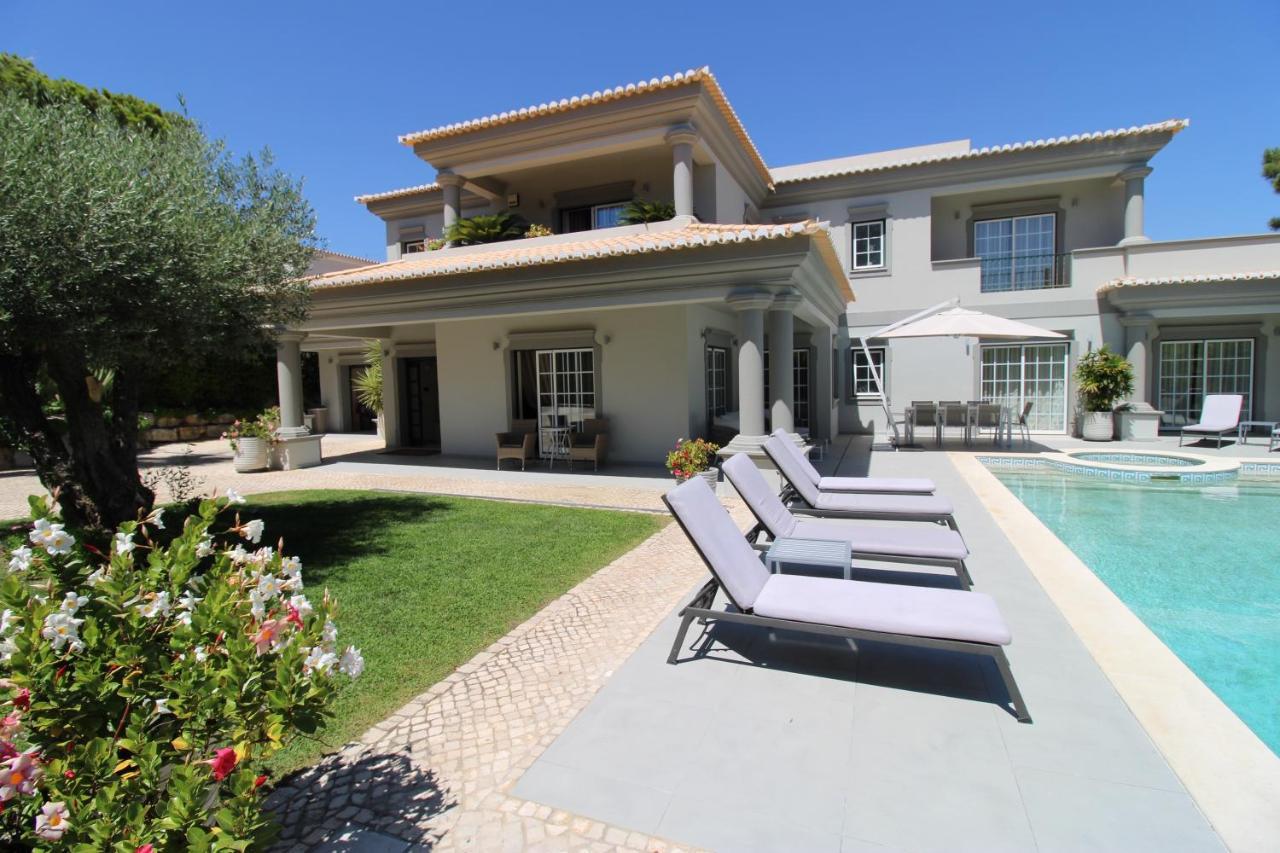 Charming Exceptional Golf In Algarve Villa *