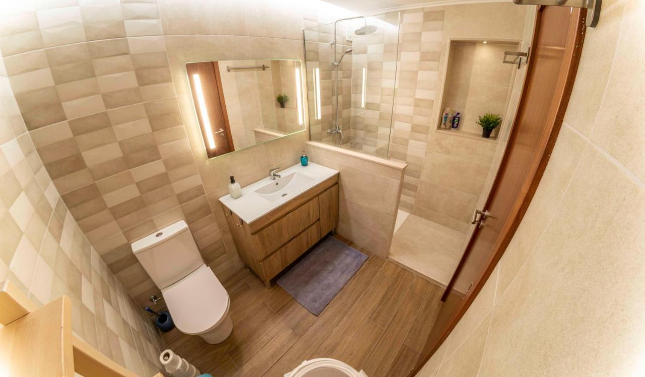House In Elite Residential Area Of Apartment