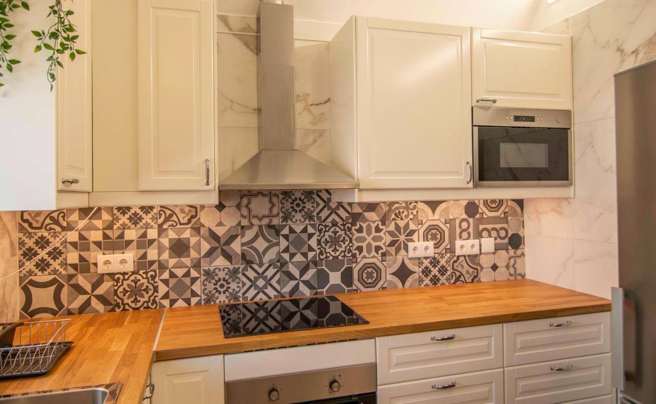 Apartment House In Elite Residential Area Of Faro