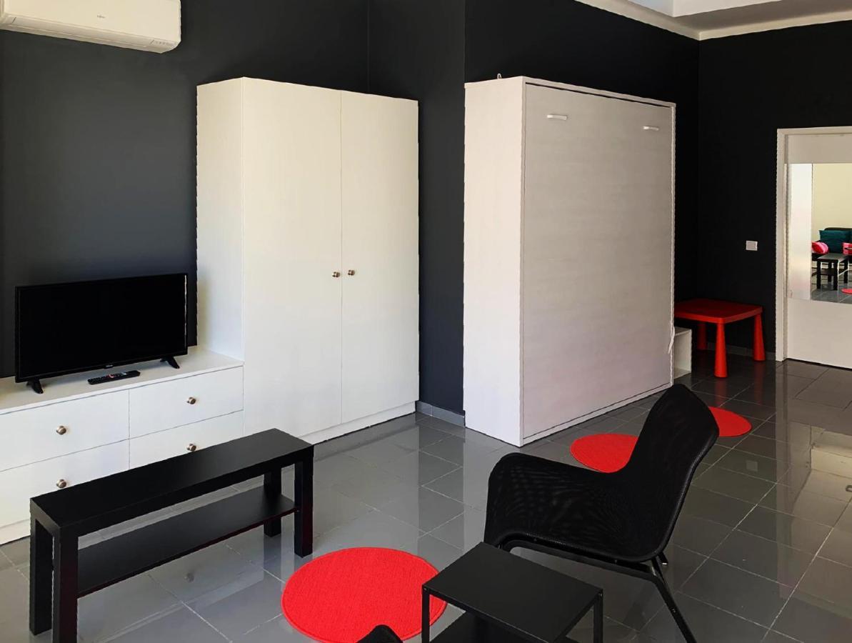 Teacher'S Refuge-Downtown Studio Apartment