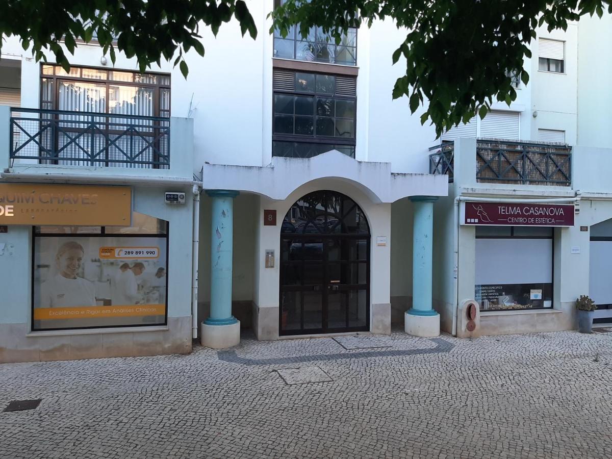 Ria Center - Right *