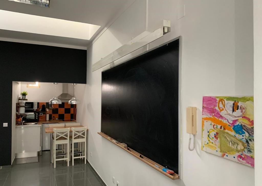 Teacher'S Refuge-Downtown Studio Apartment *