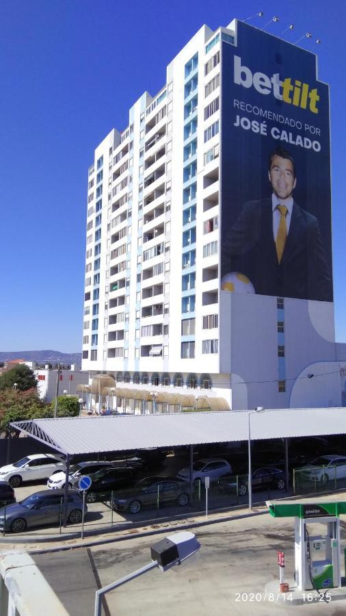 Ricardo Rolao Vista Mar - Edificio Oasis - Bedrooms Apartment *