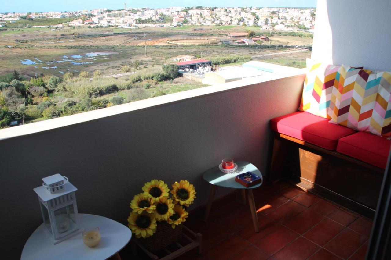Ricardo Rolao Vista Mar - Edificio Oasis - Bedrooms Apartment *