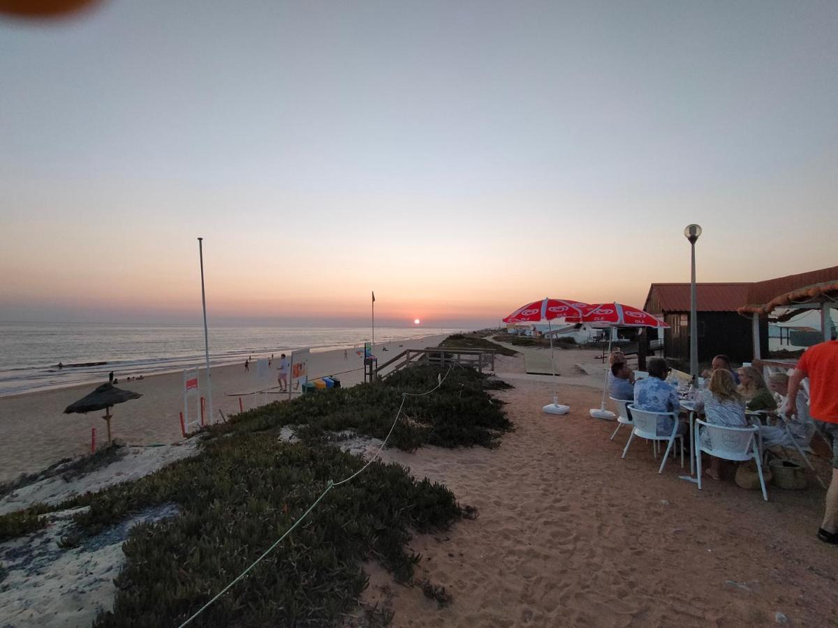 #farocarmolodge Private Downtown & Free Parking Faro