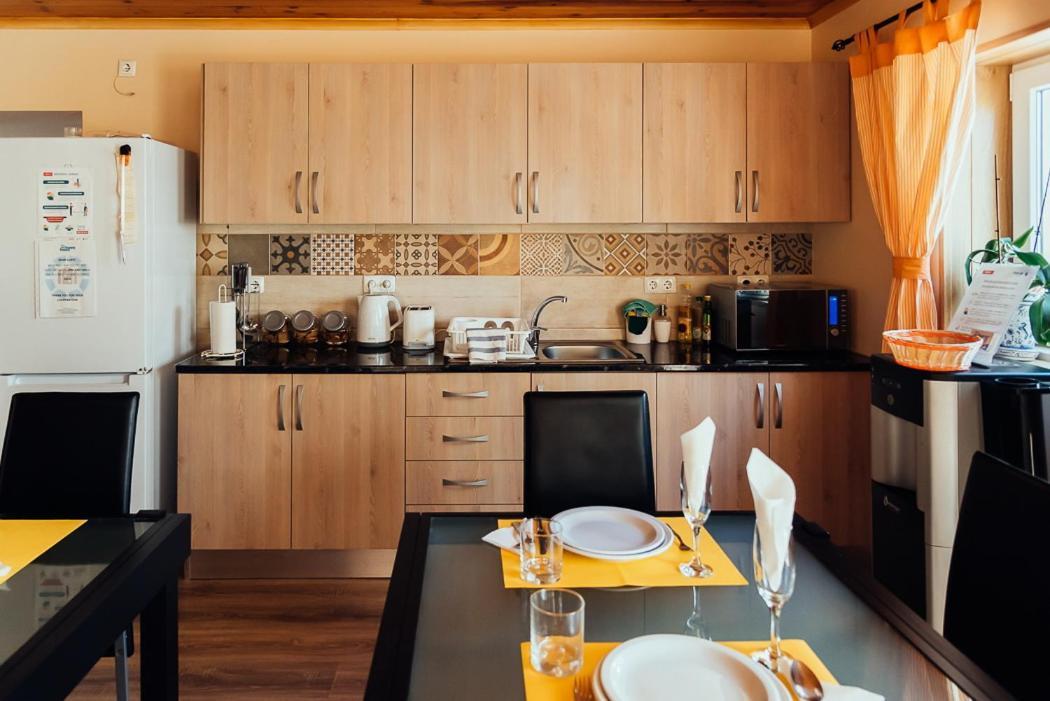 Guest house Happy House 2*