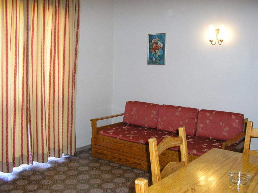 Vitoria Aparthotel *