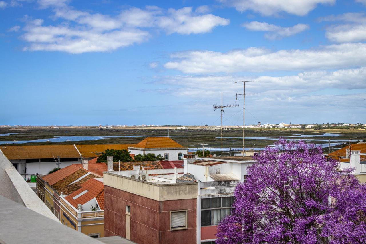 Roots * Faro