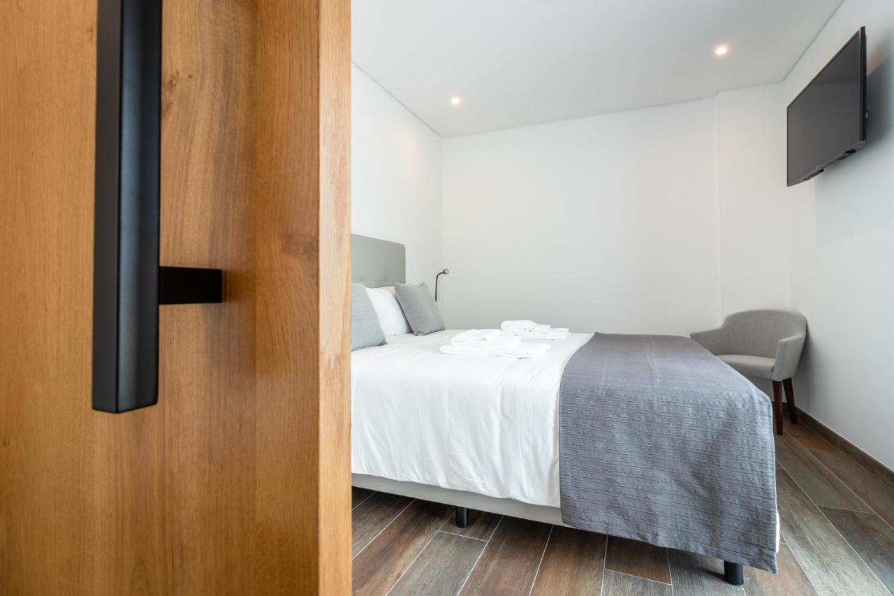 Aparthotel Roots Faro