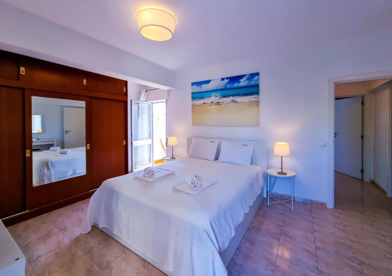 Flh Spacious Flat With Balcony *
