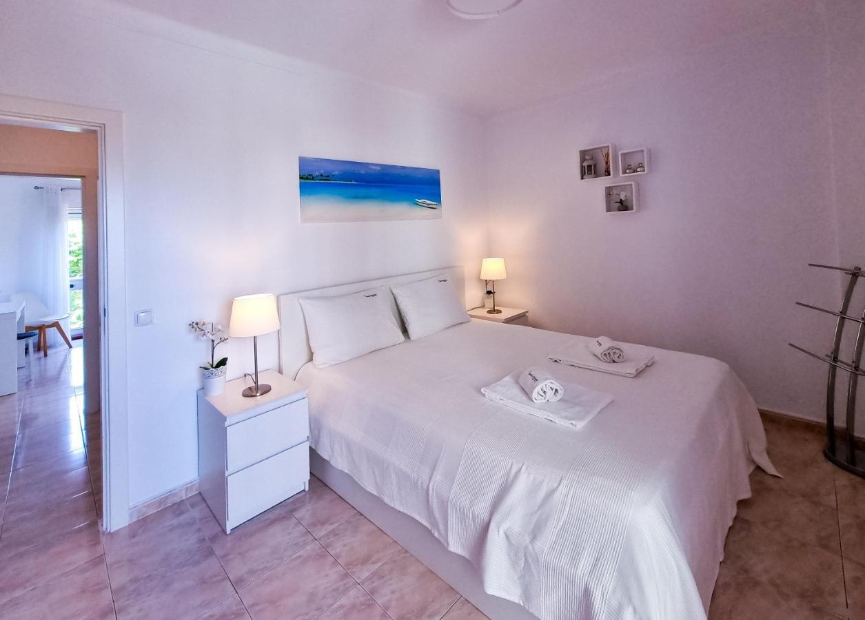 Flh Spacious Flat With Balcony Apartment