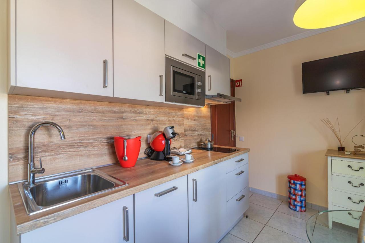 Airport Flats By Homing *