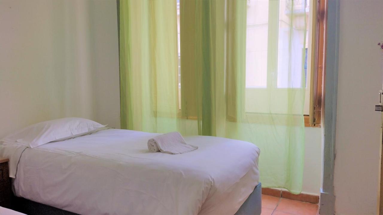 The Tiles House 3*
