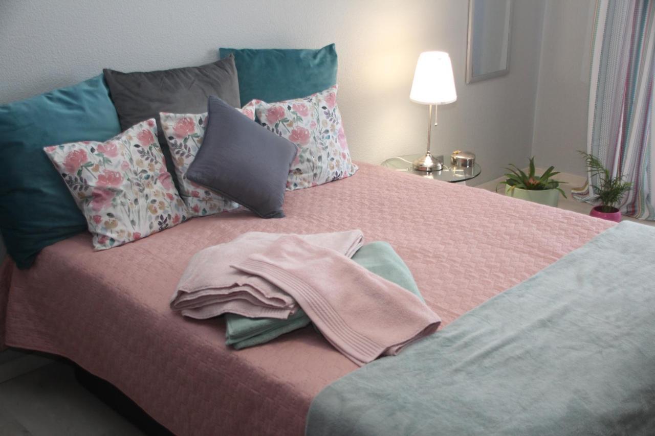 Ricardo Rolao Vista Mar - Edificio Oasis - Bedrooms Apartment *