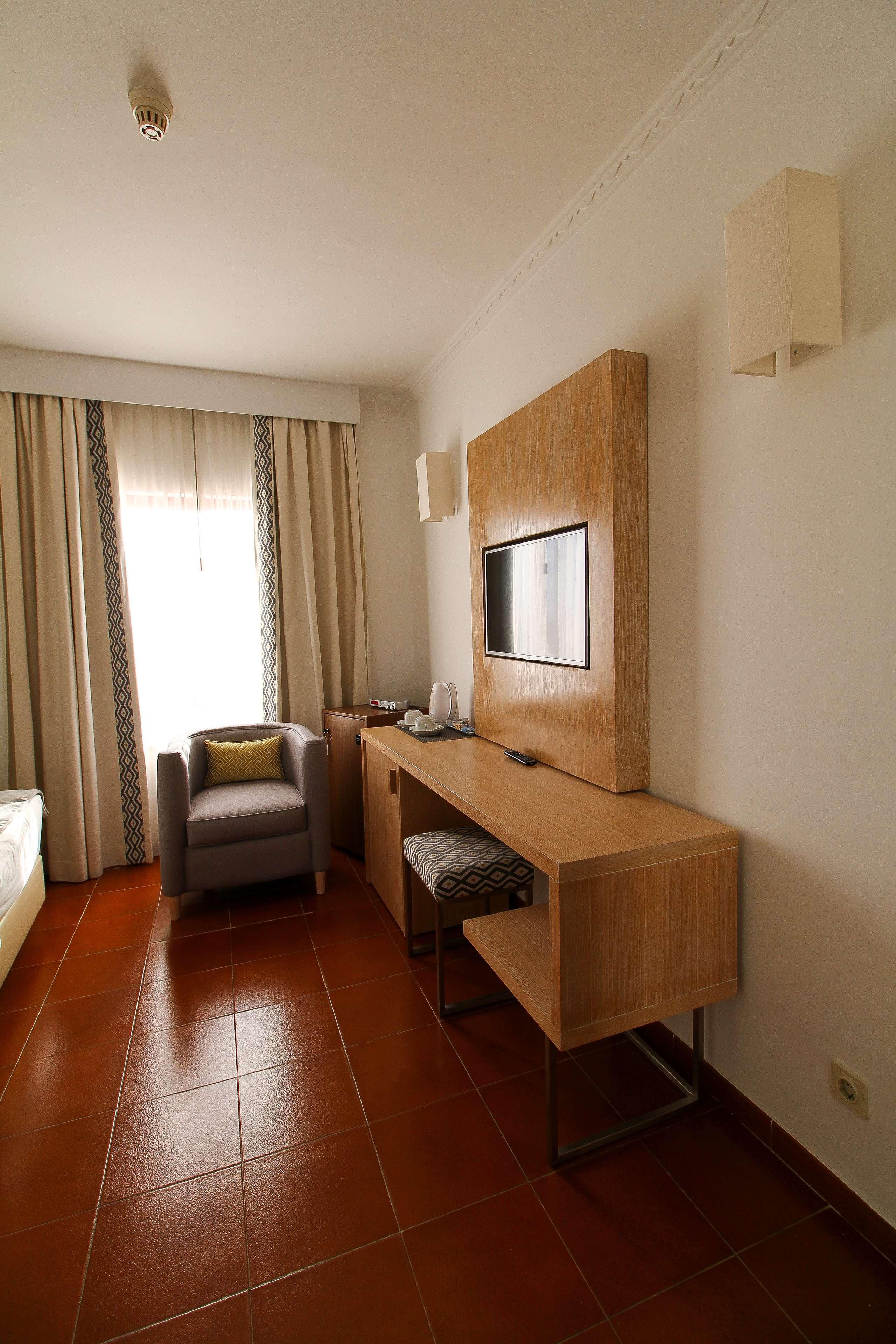 Best Western Dom Bernardo 3*