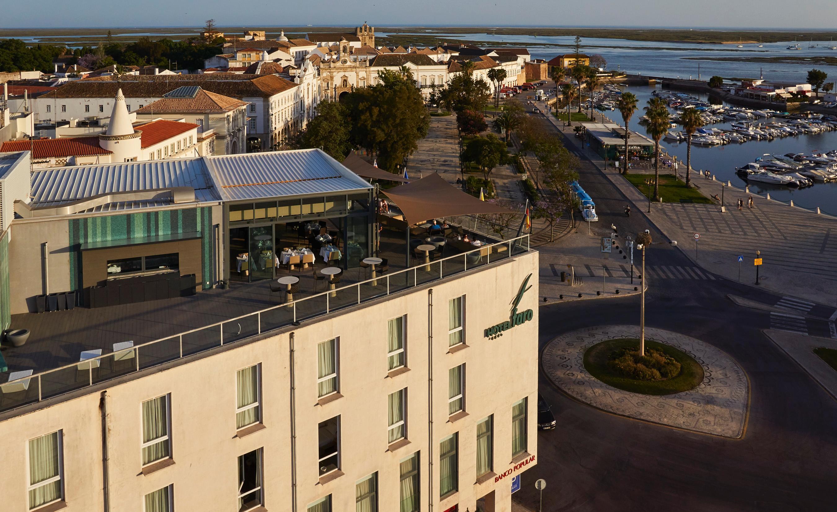 Hotel & Beach Club 4*