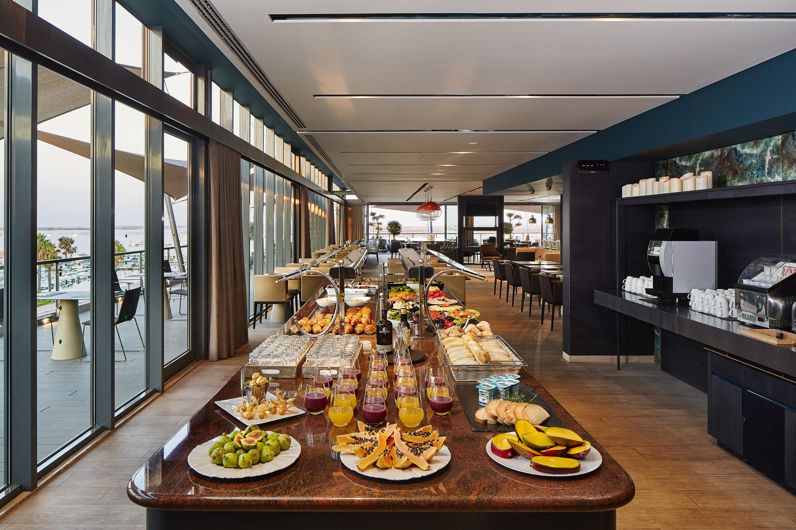 & Beach Club Hotel Faro