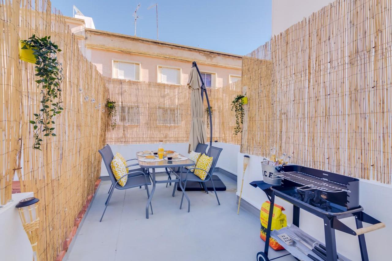 Faro: Casa Trevo Com Terraco Bbq Holiday home Faro