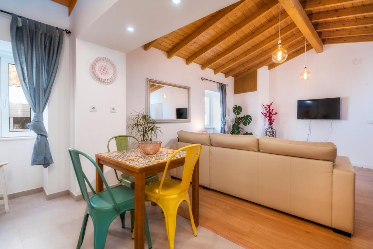 Downtown Lady Terrace Apartment *