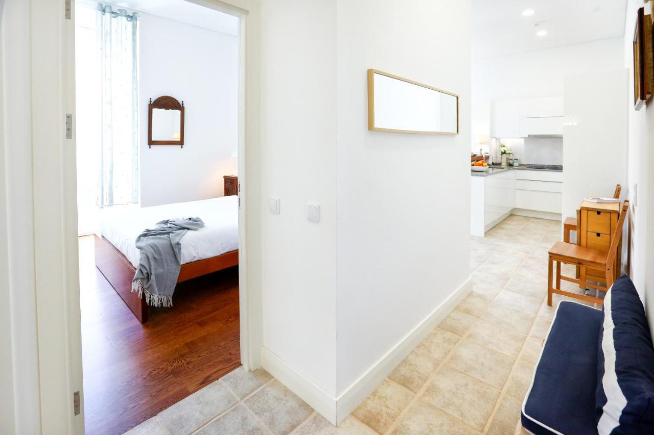 Jump Into The Lull Apartment *
