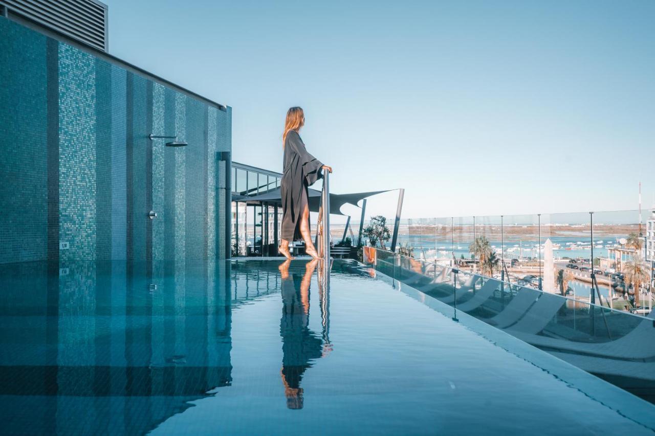 Hotel & Beach Club 4*