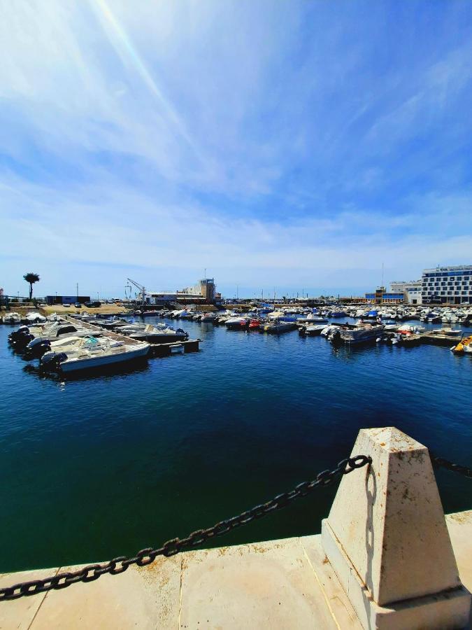 Apartment Casa A Julia In Faro's Heart